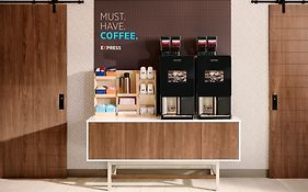 Holiday Inn Express & Suites Lindale - Tyler By Ihg